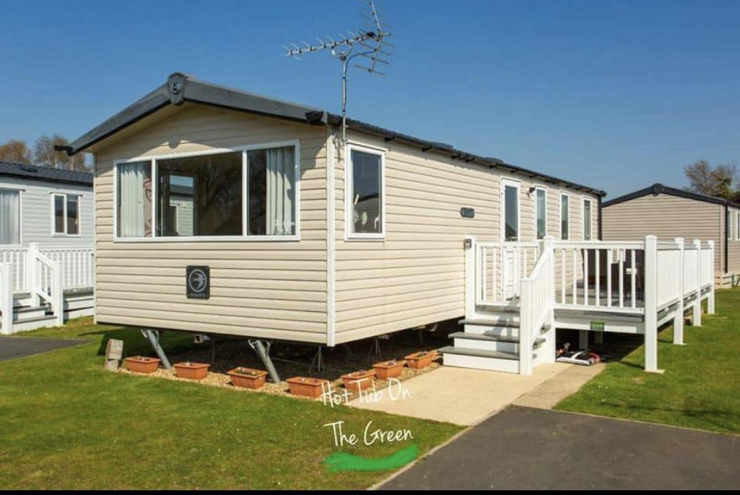 Home From Home Lettings At Tattershall Lakes - The Green Esterno foto